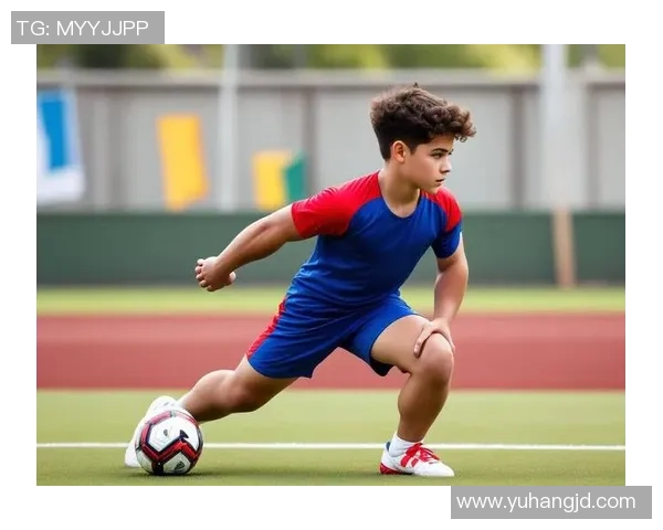 足球球星肌肉拉伤的常见原因与恢复方法分析 足球球星肌肉拉伤的常见原因与恢复方法分析