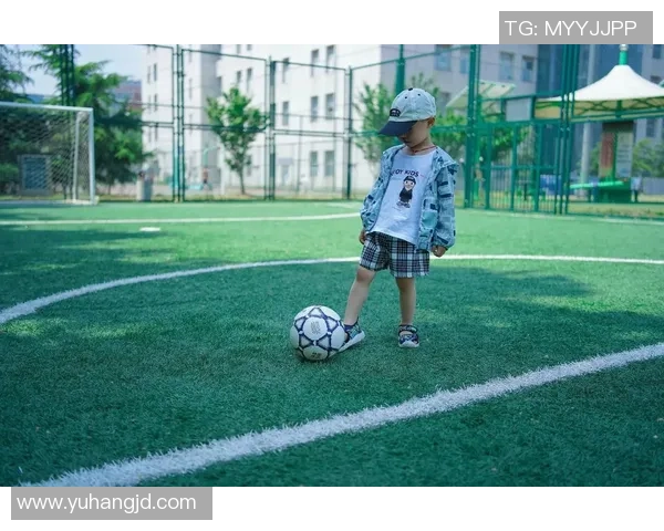 抖音最火足球小男孩惊艳全场突破自我成就梦想背后的故事 抖音最火足球小男孩惊艳全场突破自我成就梦想背后的故事