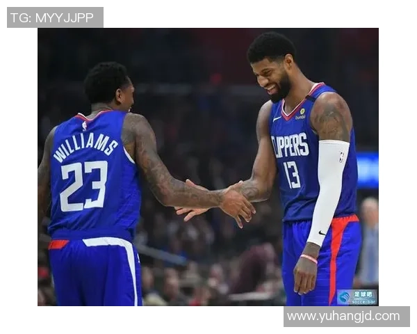 足球与篮球巨星巅峰对决 谁能在跨界对抗中笑傲群雄 足球与篮球巨星巅峰对决 谁能在跨界对抗中笑傲群雄